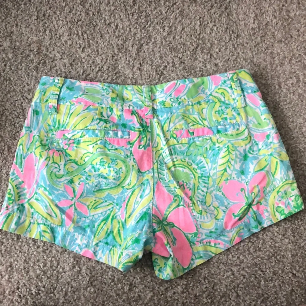 Lilly Pulitzer Walsh Shorts size 0 - Picture 3 of 4